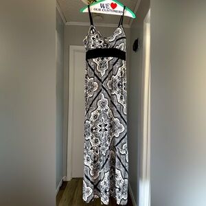 💝 very cute long dress with self cups. Light weight